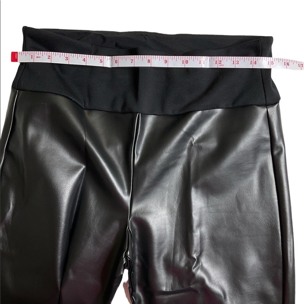 Assets by Spanx Faux leather leggings size 1x - Picture 6 of 8